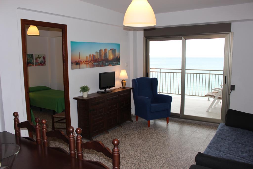 Apartment Nuria เบลเยรกวาร์ท ภายนอก รูปภาพ